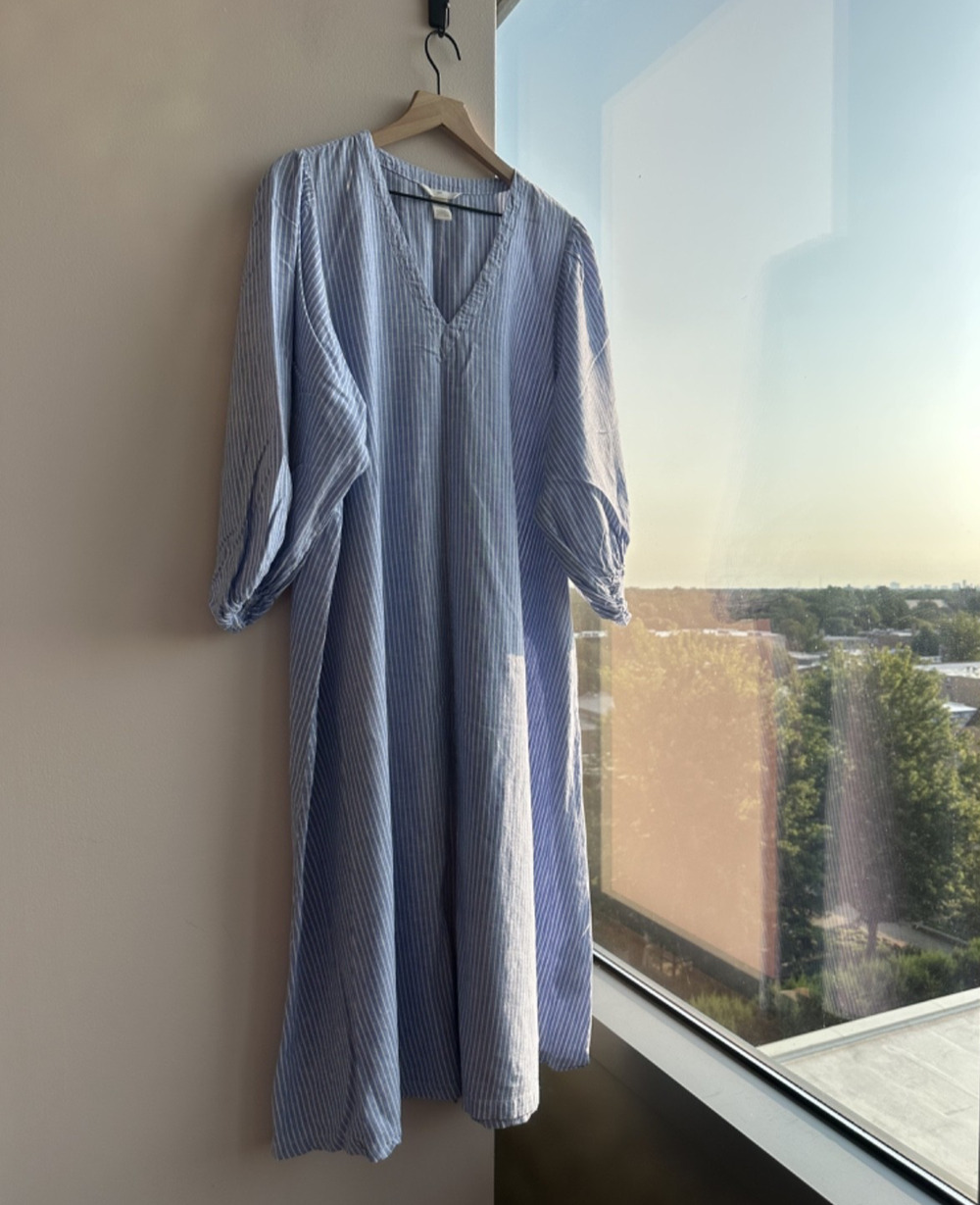 H&M Blue & White Pinstriped V-Neck Tunic Dress - Women's XL